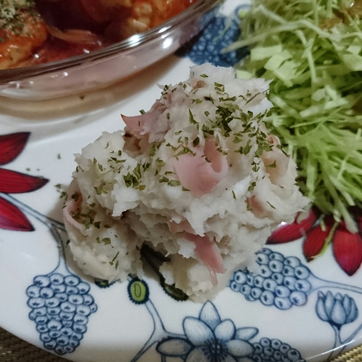 意外！簡単☆里芋とハムのサラダ